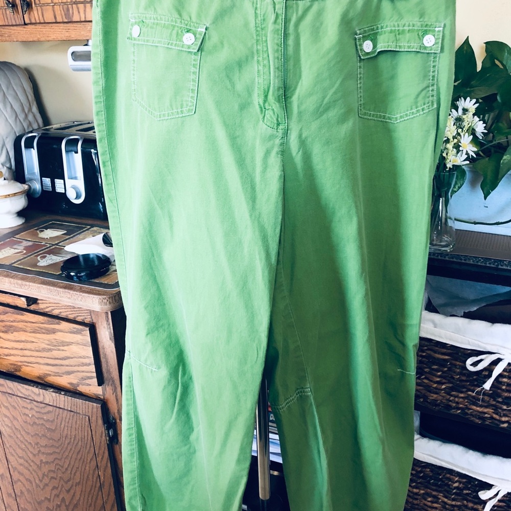 J Jill lime green cropped pants